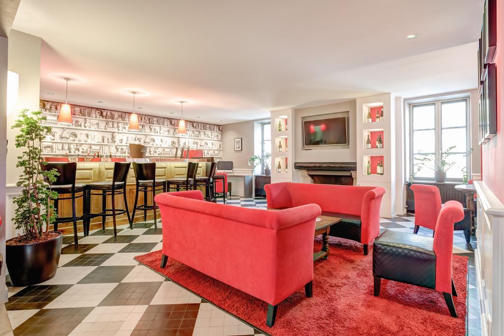 Les Maritonnes Parc & Vignoble Hotel Romaneche-Thorins Exterior photo